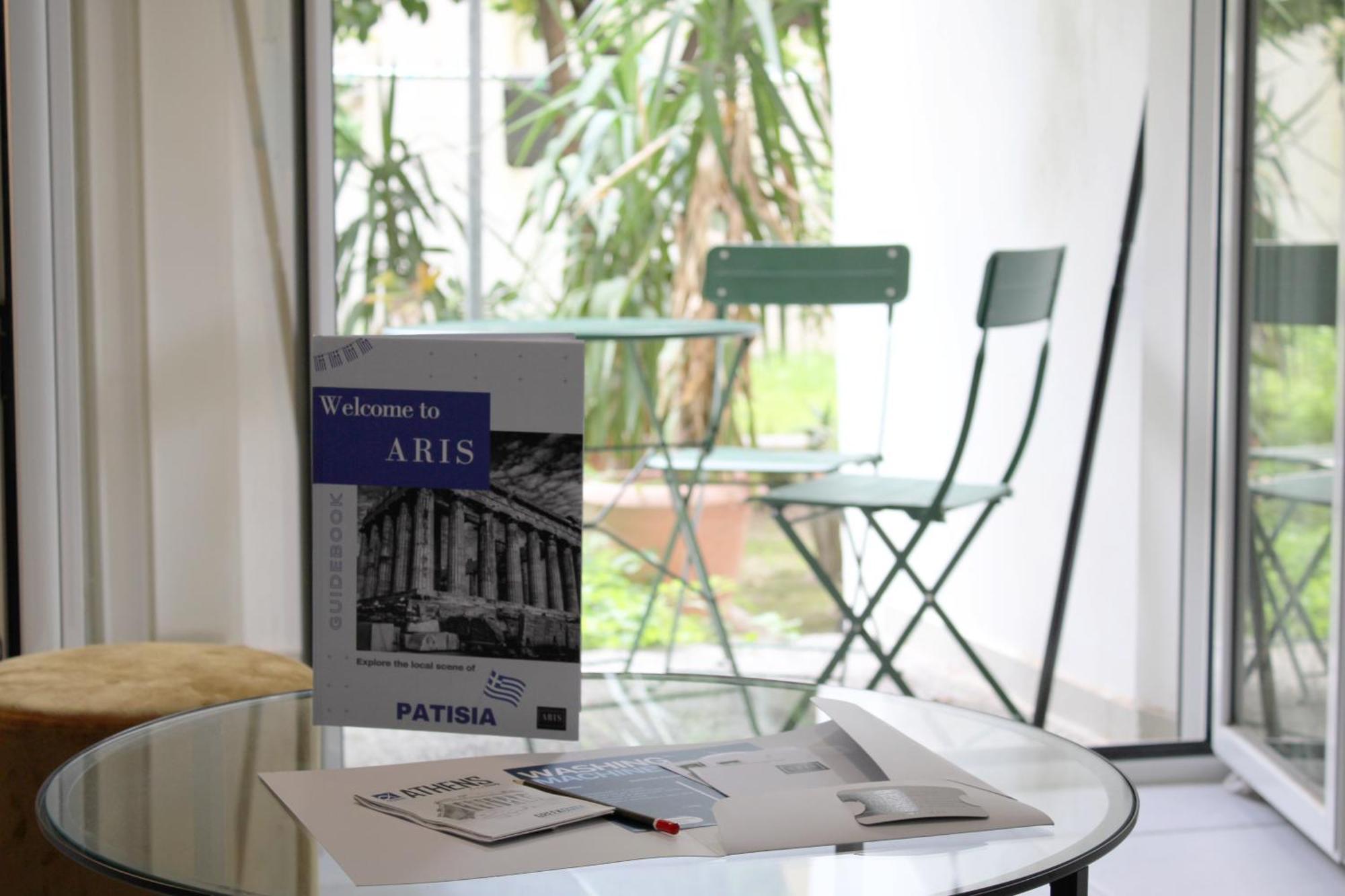 Aris Patisia Apartment