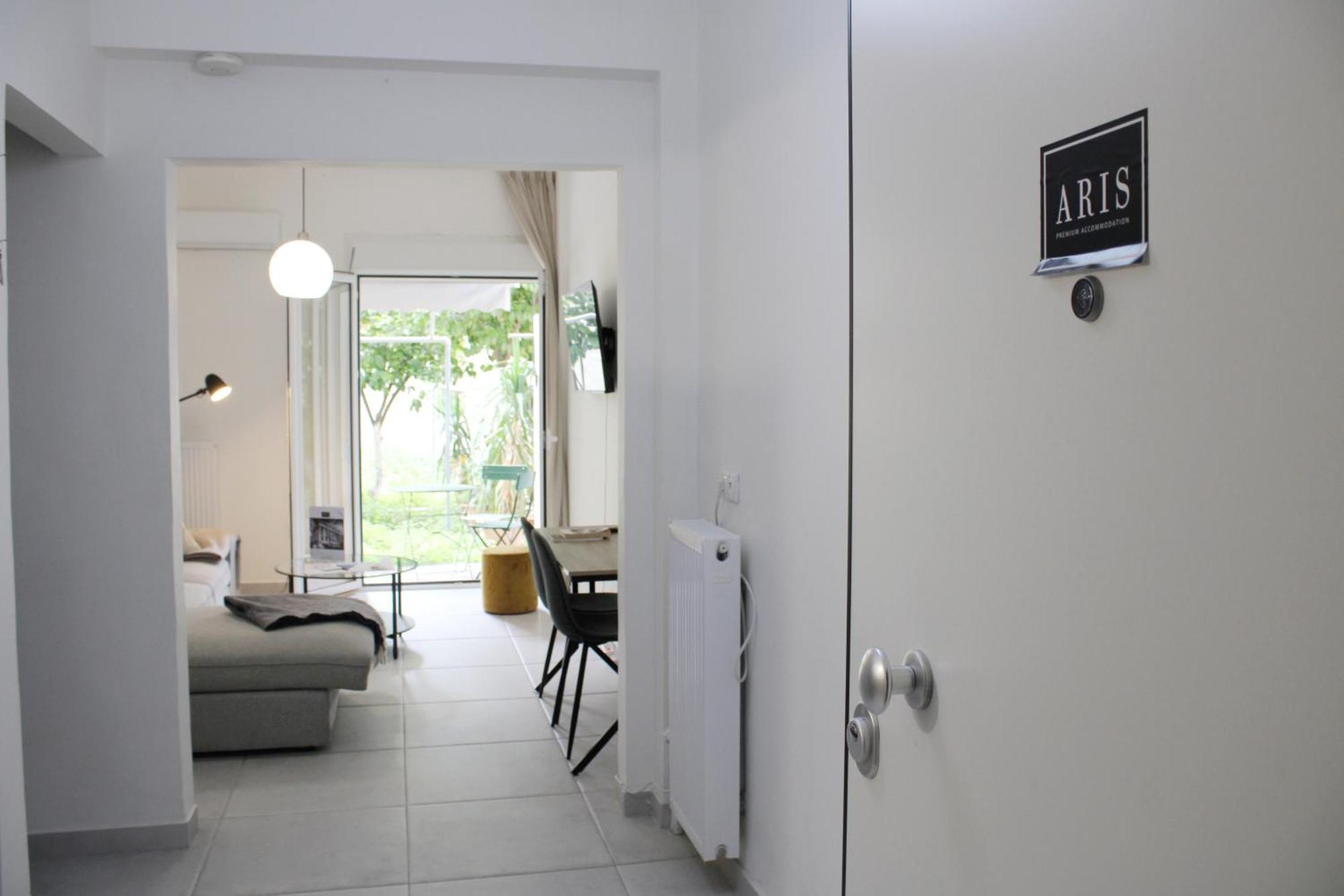 Apartment Aris Patisia Athens